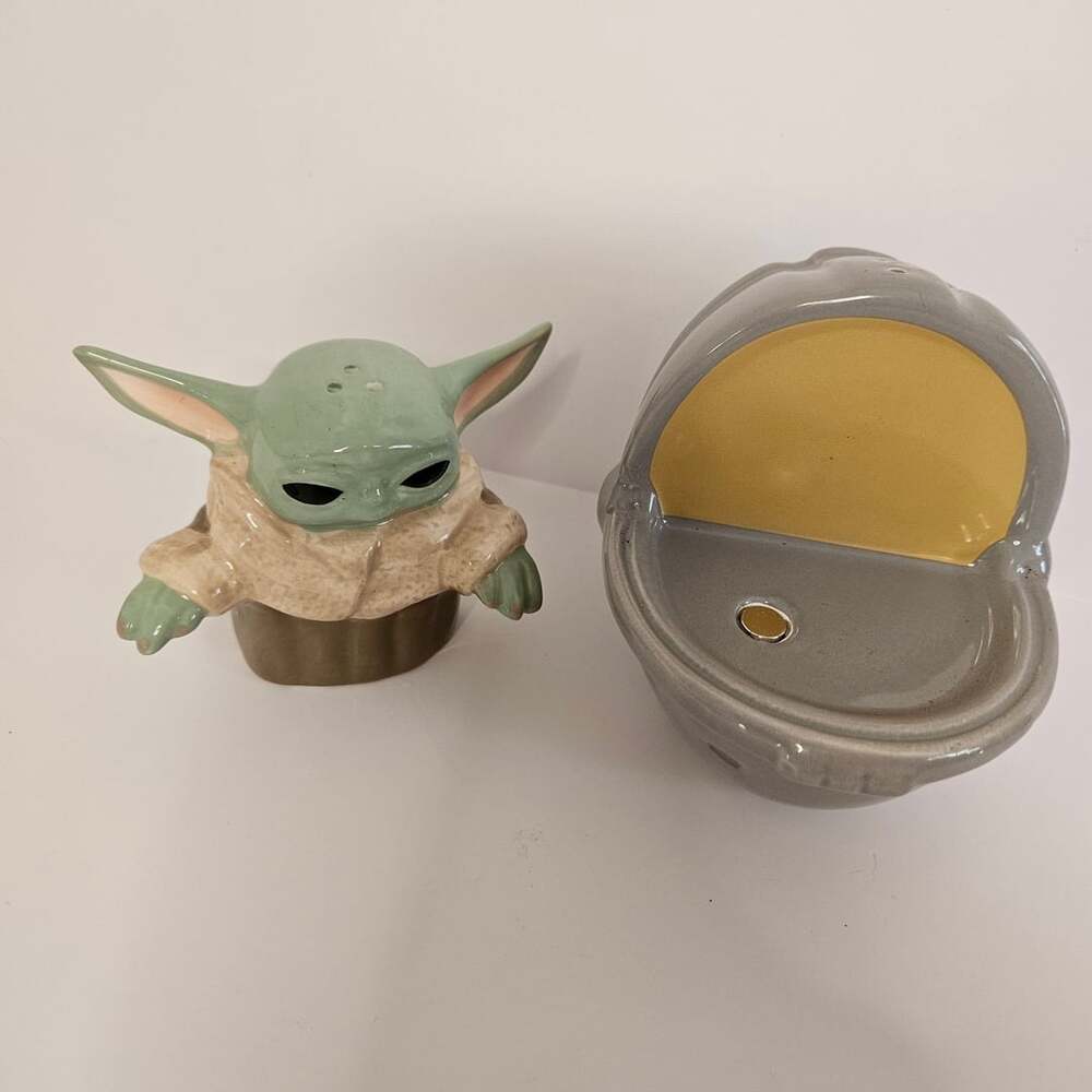 Star Wars The Mandalorian Grogu and Hover Pram Salt and Pepper Shakers